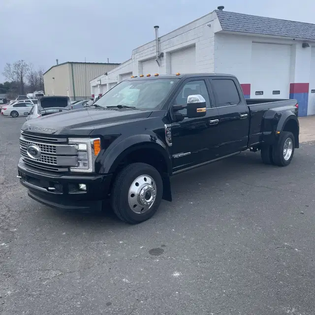 2017 Ford F-450 Super Duty Platinum