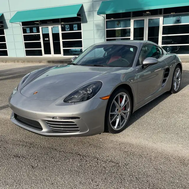 2024 Porsche 718 Cayman S