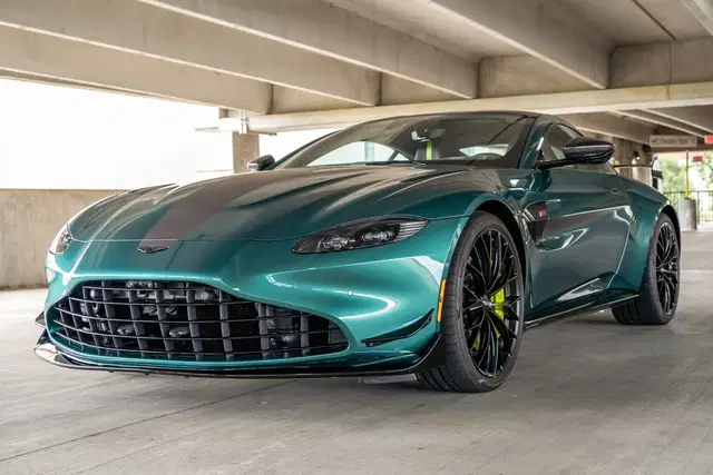 2022 Aston Martin Vantage Coupe F1 Edition