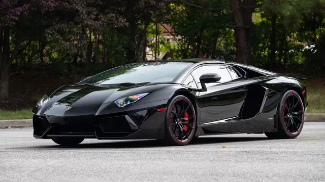 2015 Lamborghini Aventador LP700-4 Roadster
