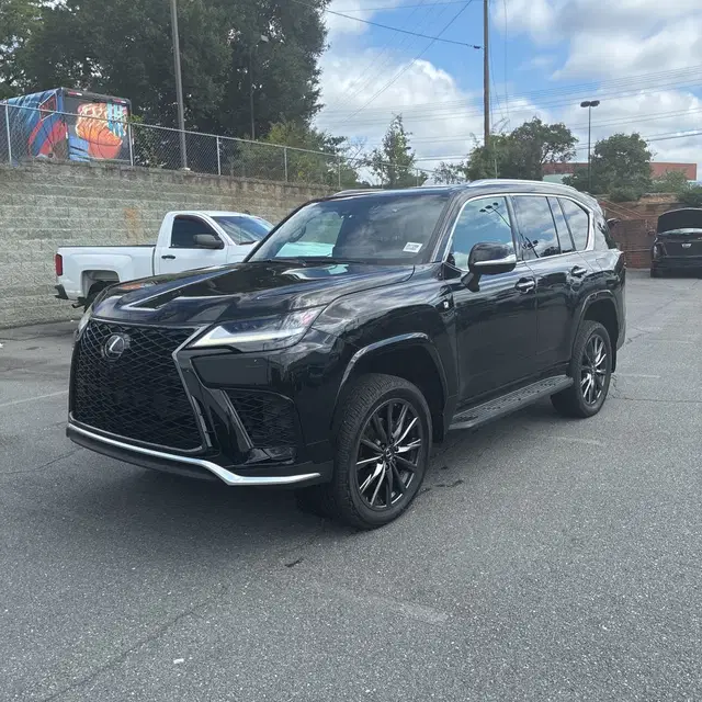 2022 Lexus LX 600 F SPORT Handling