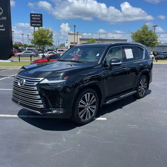 2022 Lexus LX 600 Luxury