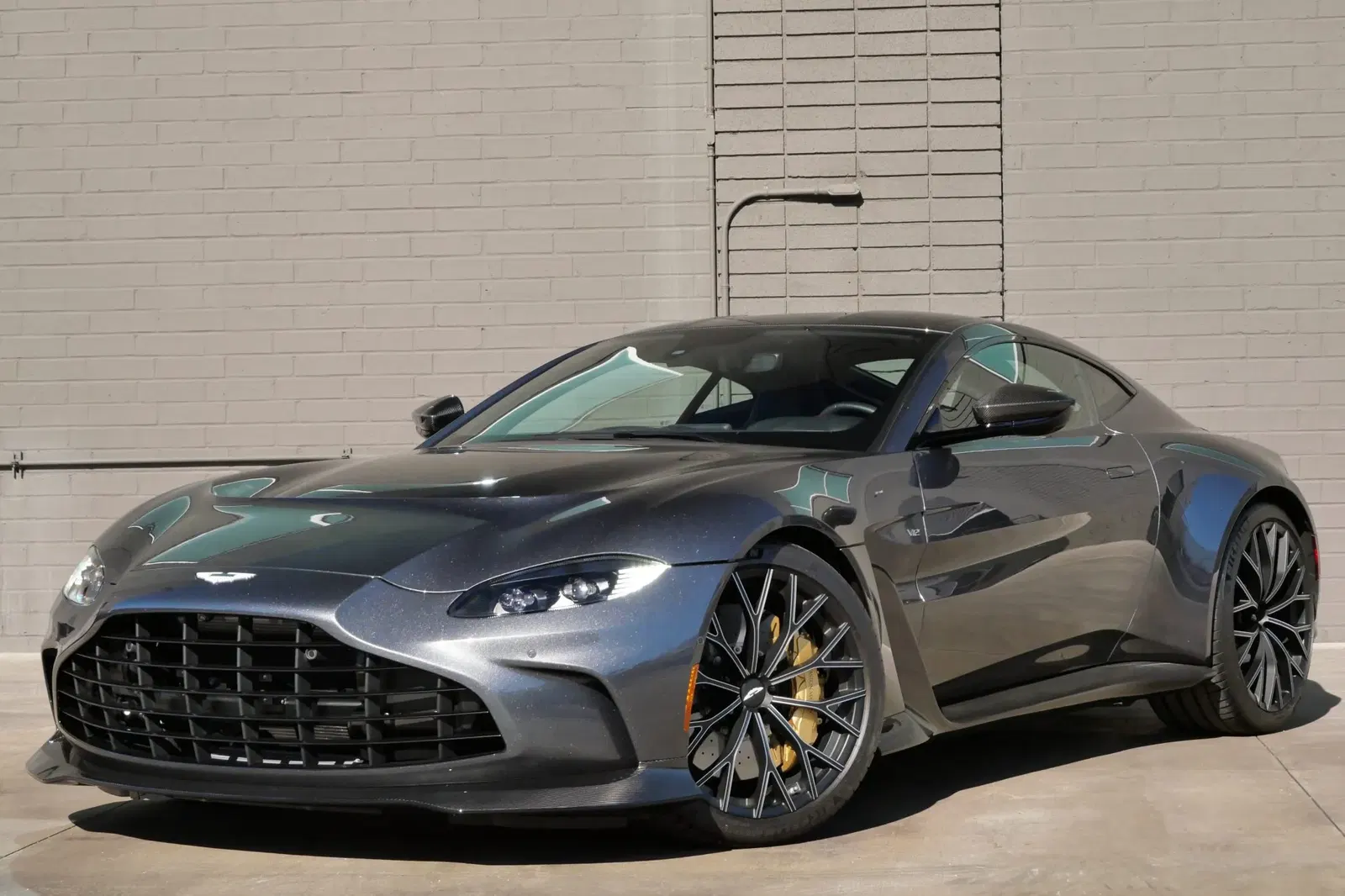 2023 Aston Martin V12 Vantage Coupe