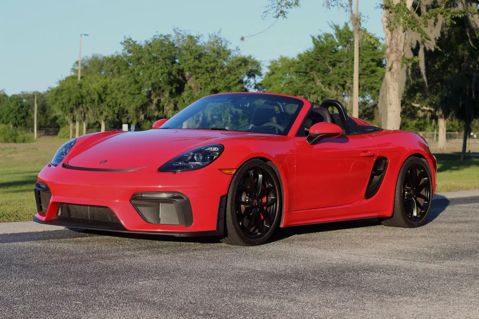 2022 Porsche 718 Spyder 6-Speed