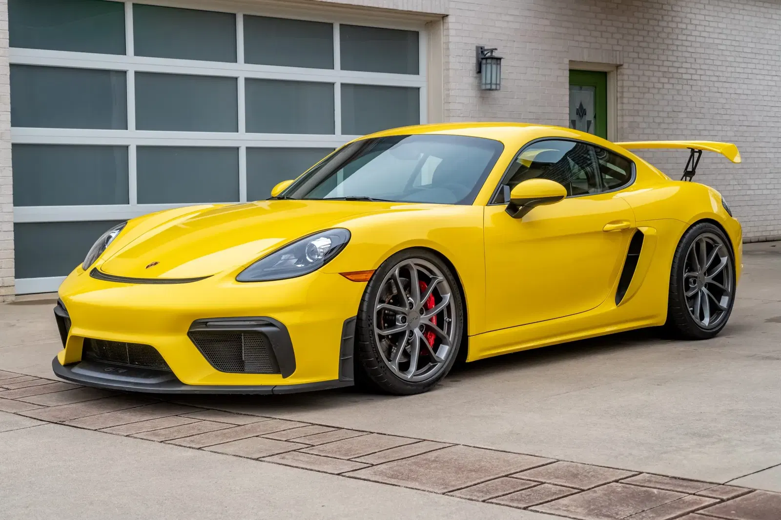 2020 Porsche 718 Cayman GT4 6-Speed