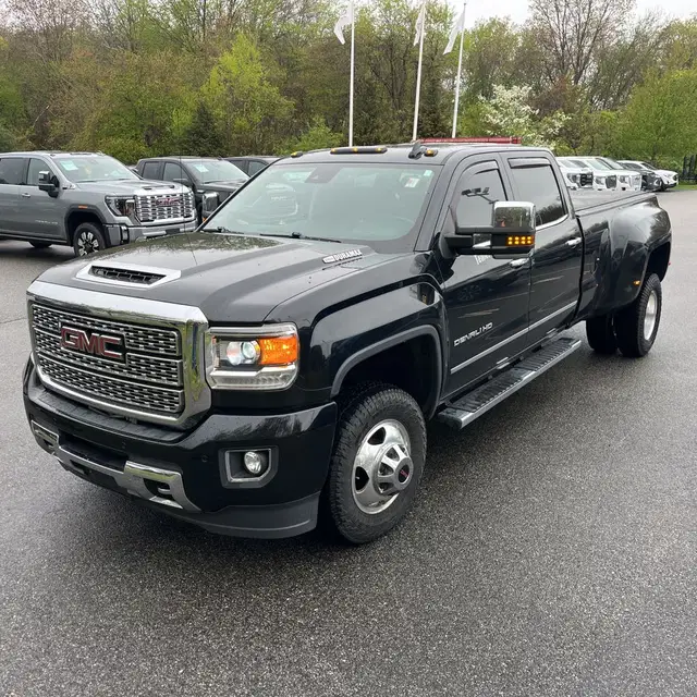 2019 GMC Sierra 3500HD Denali
