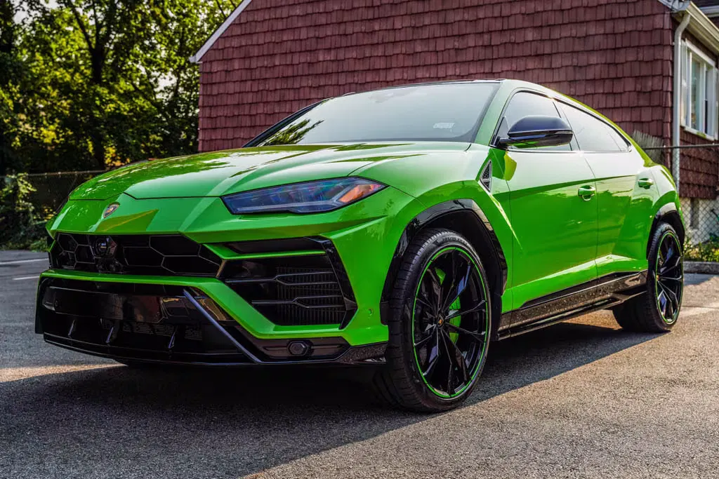 2022 Lamborghini Urus Pearl Capsule