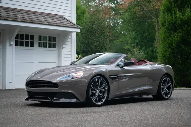2016 Aston Martin Vanquish Volante