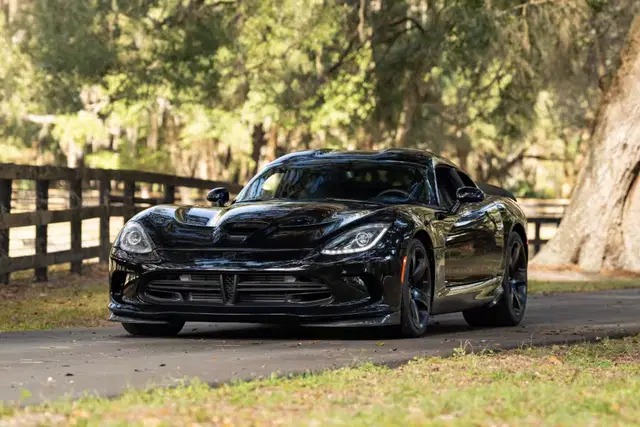2017 Dodge Viper GTC