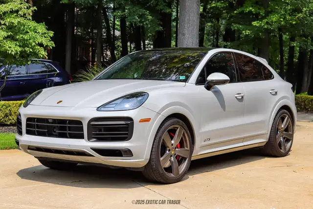 2022 Porsche Cayenne GTS Coupe