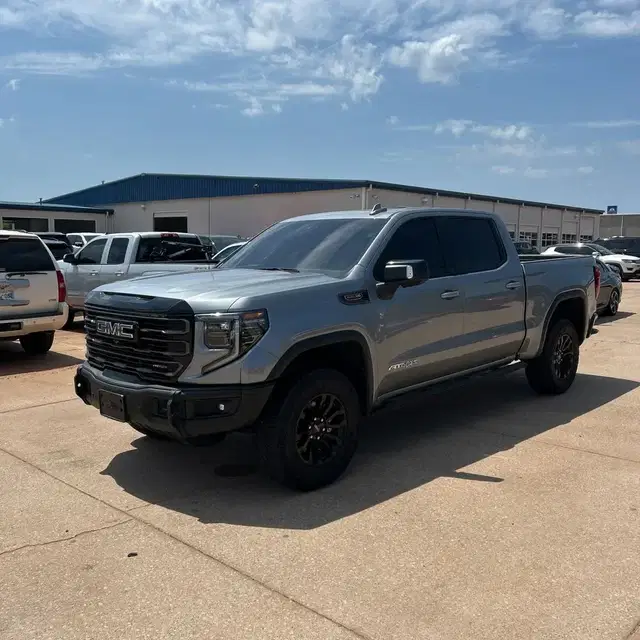 2023 GMC Sierra 1500 AT4X