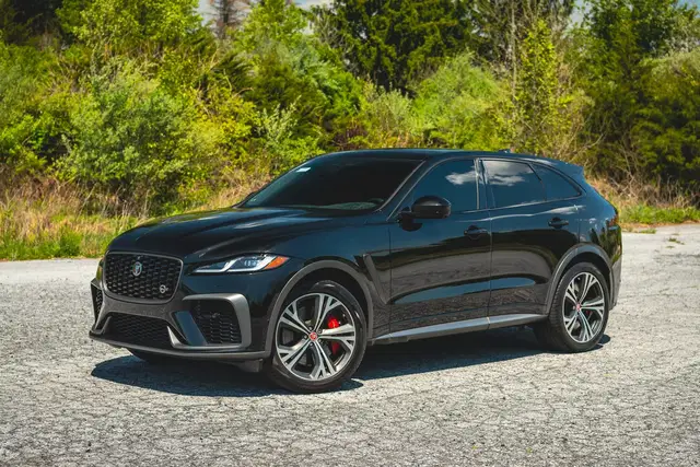 9k-Mile 2022 Jaguar F-Pace SVR